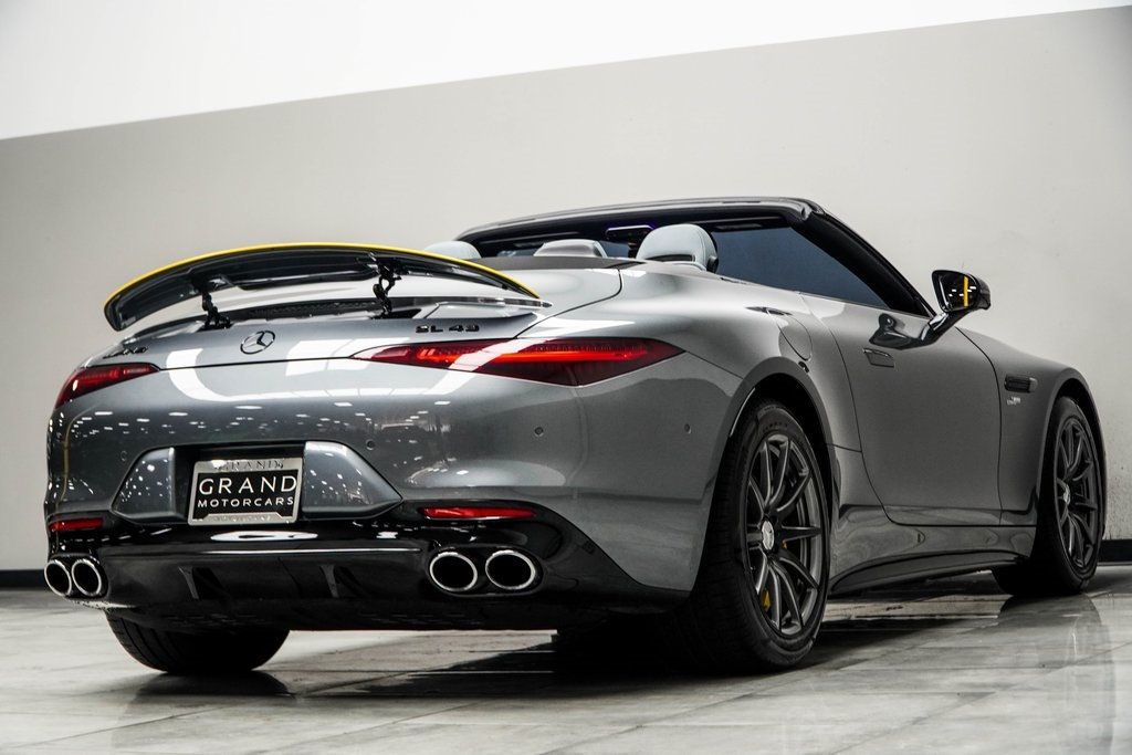 2024 Mercedes Benz SL AMG 43 photo 11