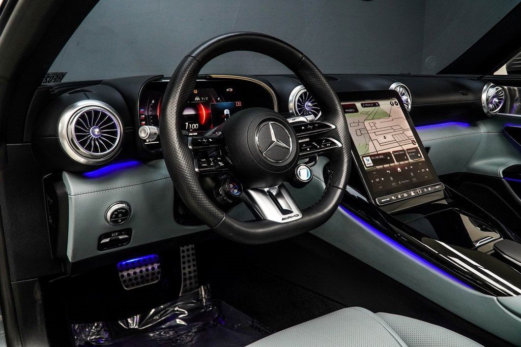 2024 Mercedes Benz SL AMG 43 photo 14