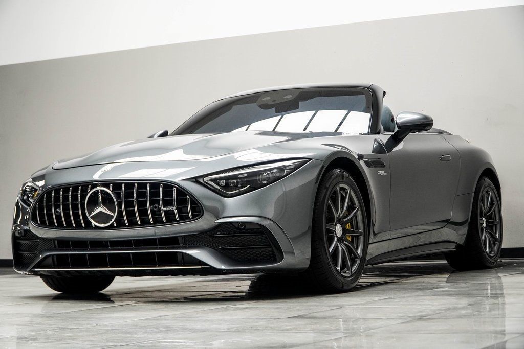 2024 Mercedes Benz SL AMG 43 photo 8