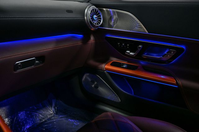 2024 Mercedes-Benz SL AMG SL 63 Roadster - 22943794 - 45