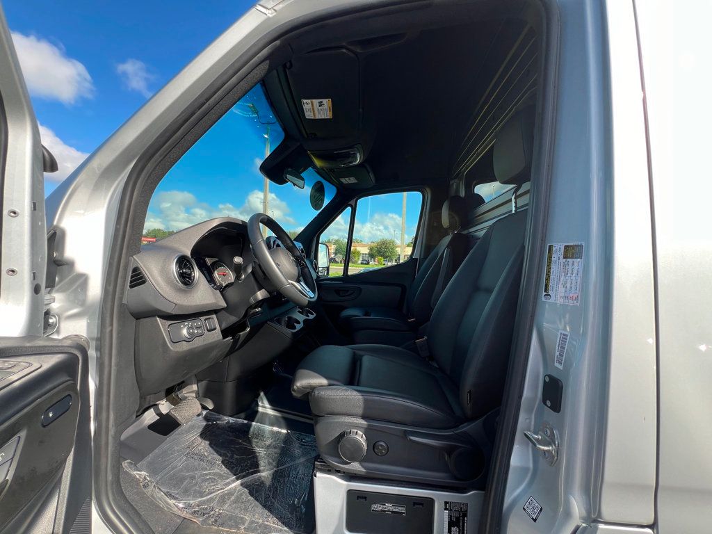 2024 Mercedes-Benz Sprinter 2500 Std Roof Diesel HIGH ROOF**DIESEL**PREMIUM PLUS PKG** - 22576742 - 8