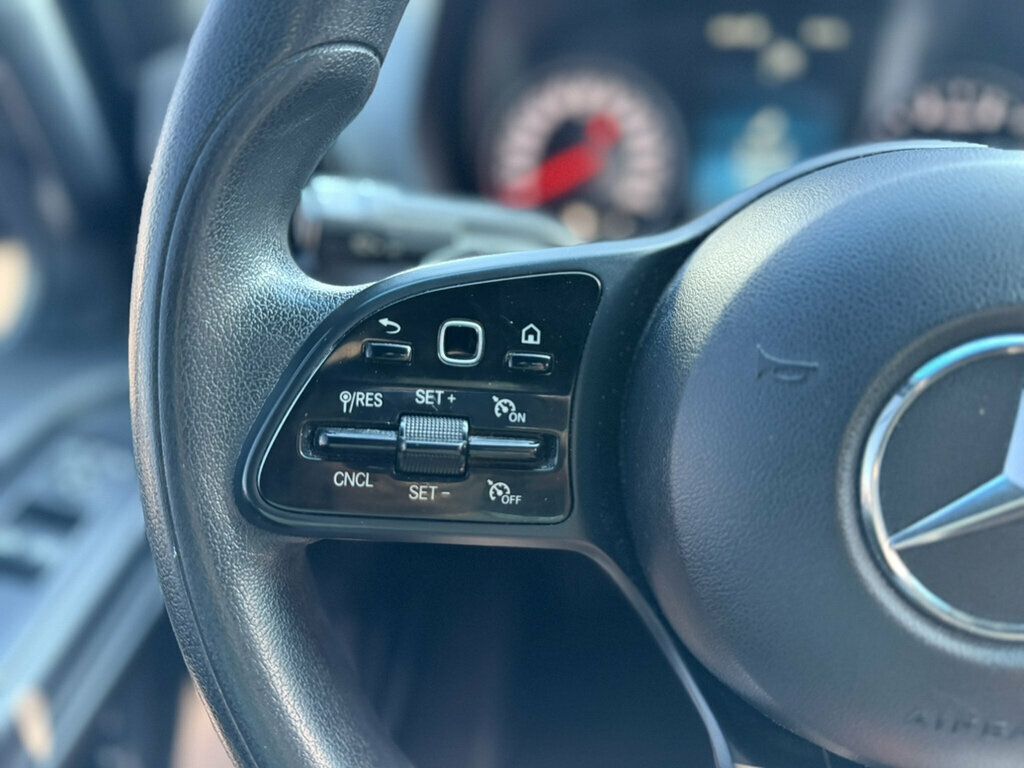 Mercedes-Benz Sprinter photo 10