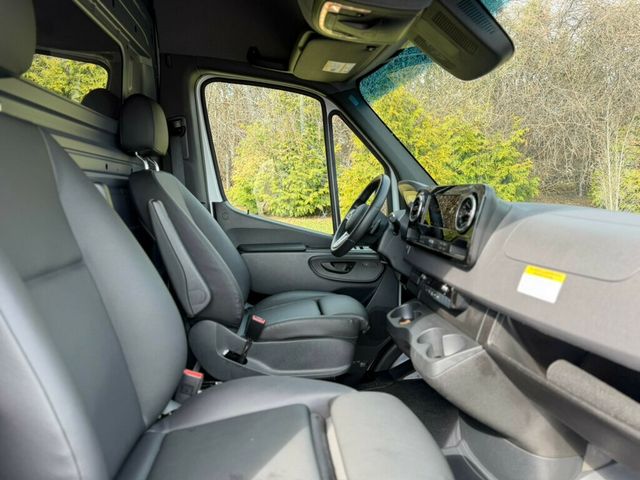 2024 Mercedes-Benz Sprinter Cargo Van 2500 High Roof I4 Diesel HO 170" RWD - 22987936 - 22
