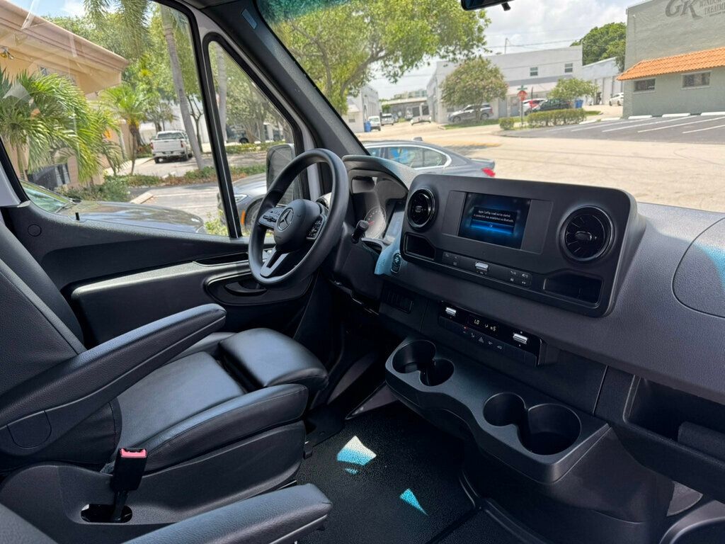 2024 Mercedes-Benz Sprinter Cargo Van 2500 Standard Roof I4 Diesel 144" RWD - 23048691 - 5