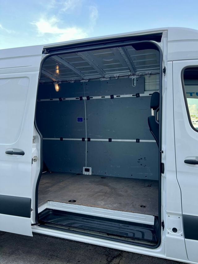 2024 Mercedes-Benz Sprinter Cargo Van 3500 High Roof I4 Diesel 170" RWD - 23053949 - 10