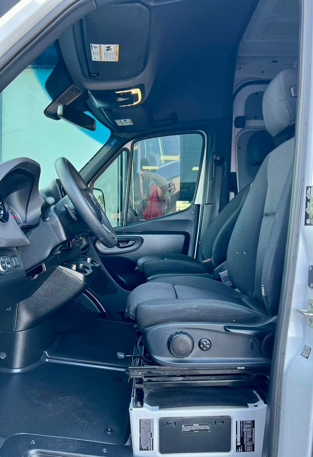 2024 Mercedes-Benz Sprinter Cargo Van 3500XD High Roof I4 Diesel HO 170" Extended RWD - 23067416 - 11