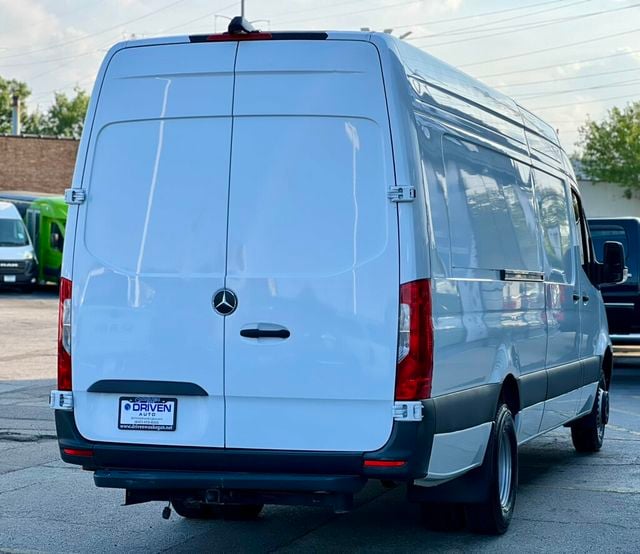 2024 Mercedes-Benz Sprinter Cargo Van 3500XD High Roof I4 Diesel HO 170" Extended RWD - 23067416 - 4