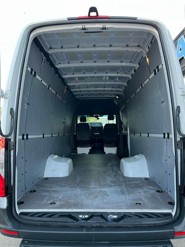 2024 Mercedes-Benz Sprinter Cargo Van 3500XD High Roof I4 Diesel HO 170" Extended RWD - 23067416 - 6