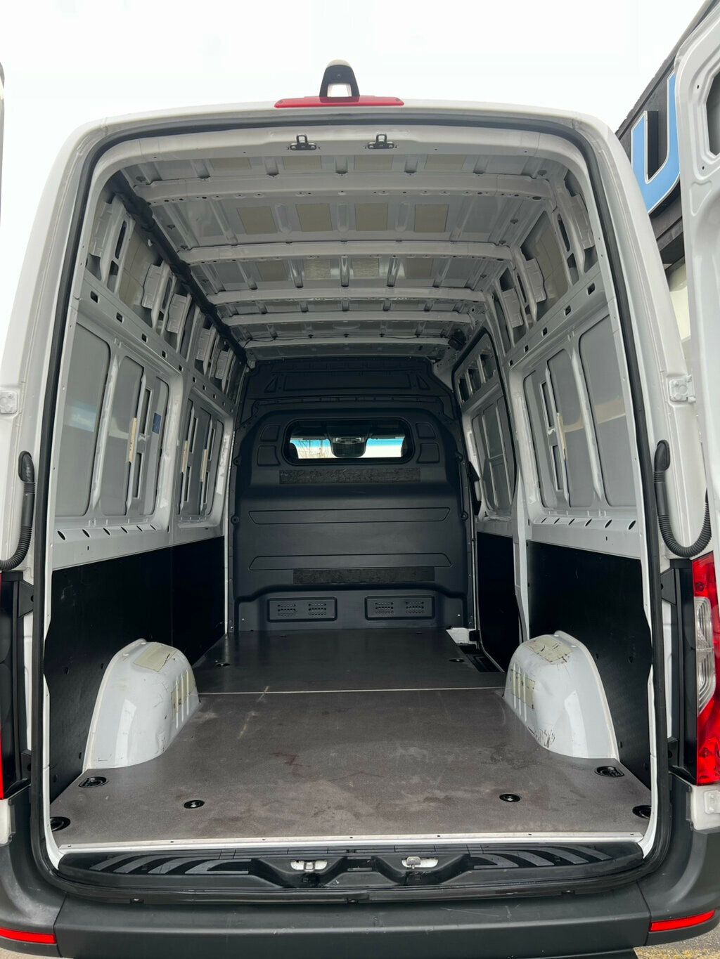 2024 Mercedes-Benz Sprinter Cargo Van  Mercedes-Benz Sprinter 2500 Cargo Van 144.0" WB - 22972780 - 6