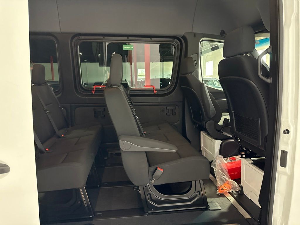 2024 Mercedes-Benz Sprinter Passenger Van 2500 Standard Roof I4 Diesel 144" RWD - 23025563 - 20