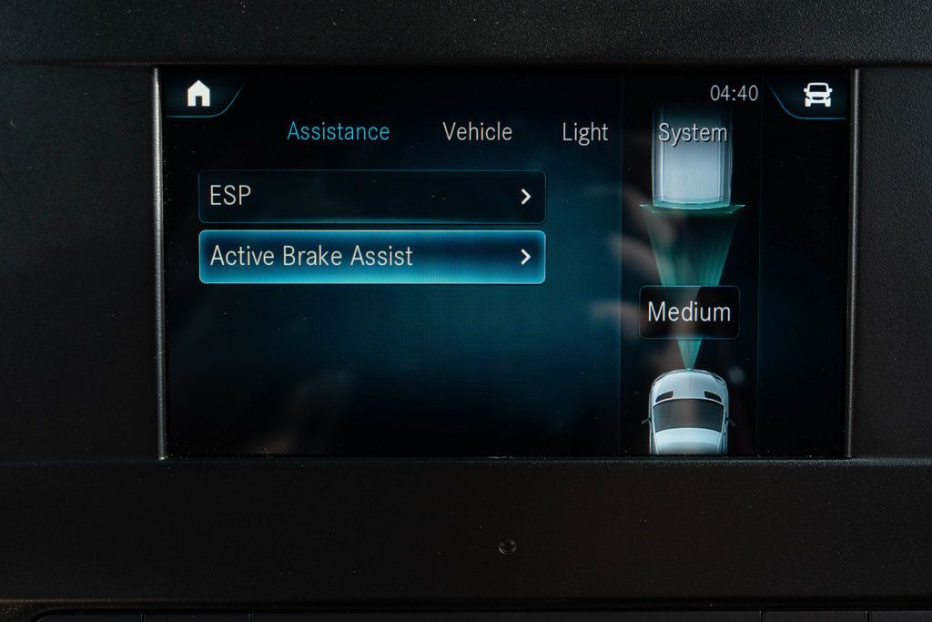 Mercedes-Benz Sprinter photo 21