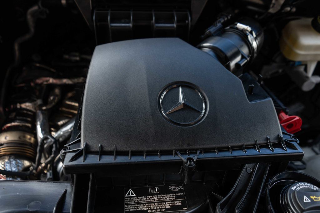 Mercedes-Benz Sprinter photo 31