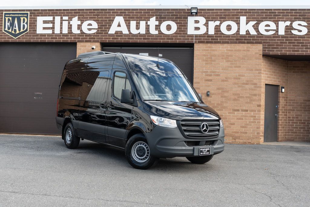 Mercedes-Benz Sprinter photo 38