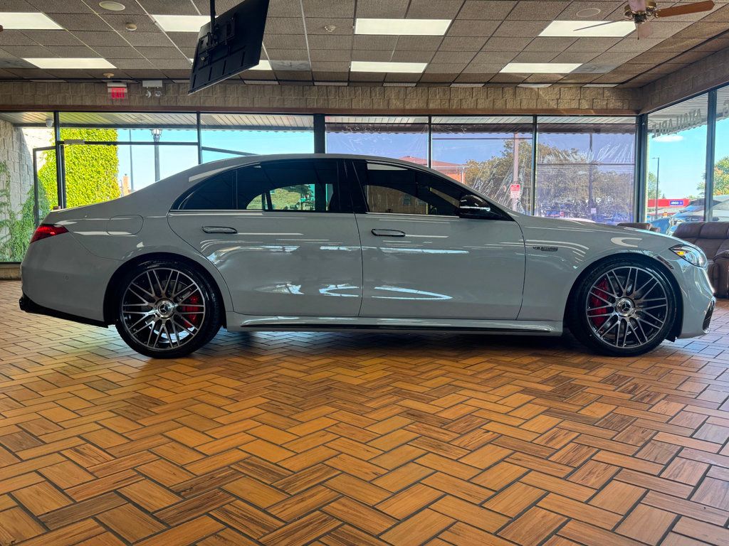 2024 Mercedes Benz S AMG 63 4MATIC photo 10