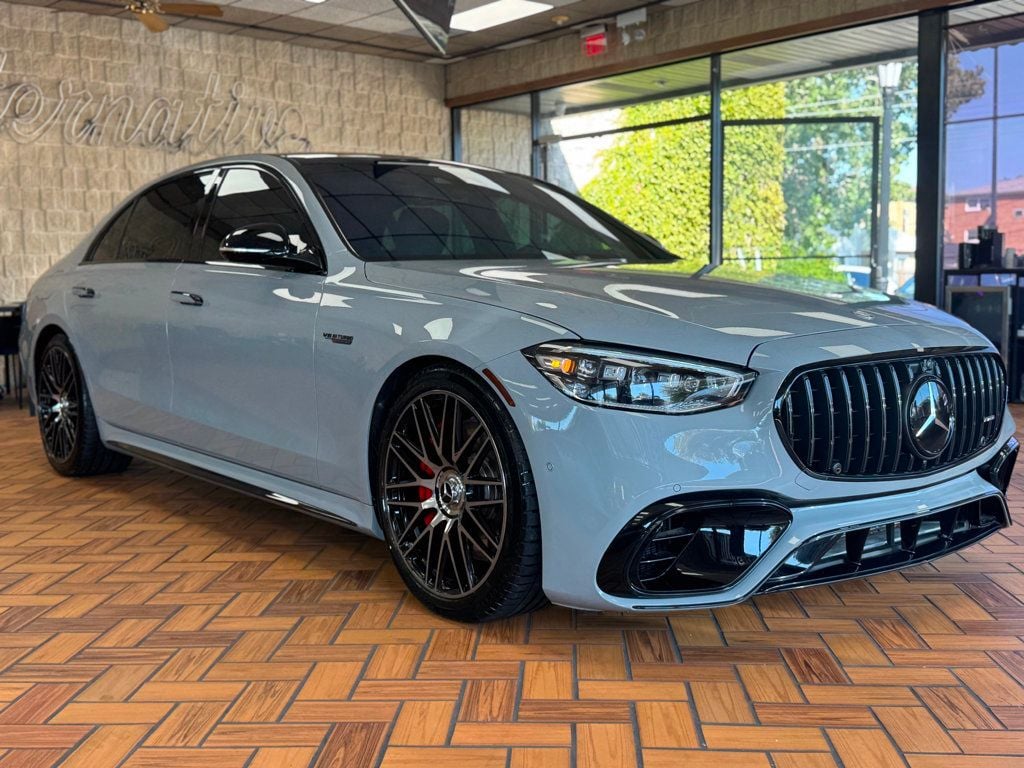 2024 Mercedes Benz S AMG 63 4MATIC photo 11