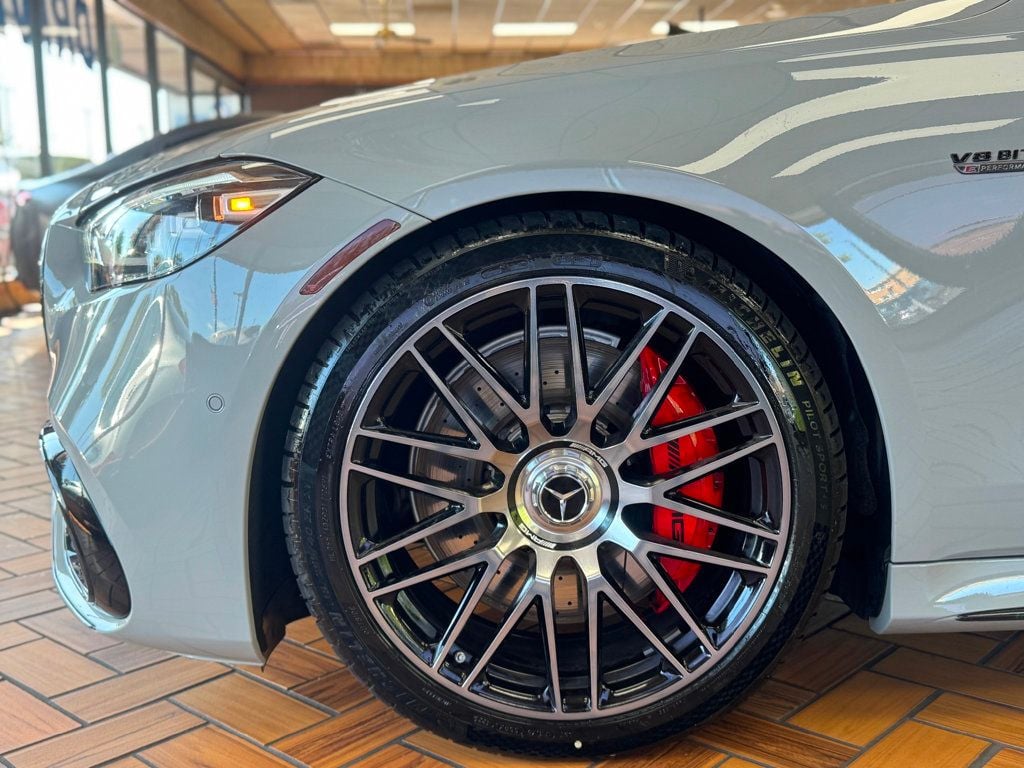 2024 Mercedes Benz S AMG 63 4MATIC photo 12