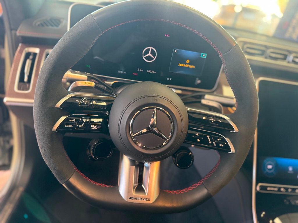 2024 Mercedes Benz S AMG 63 4MATIC photo 23