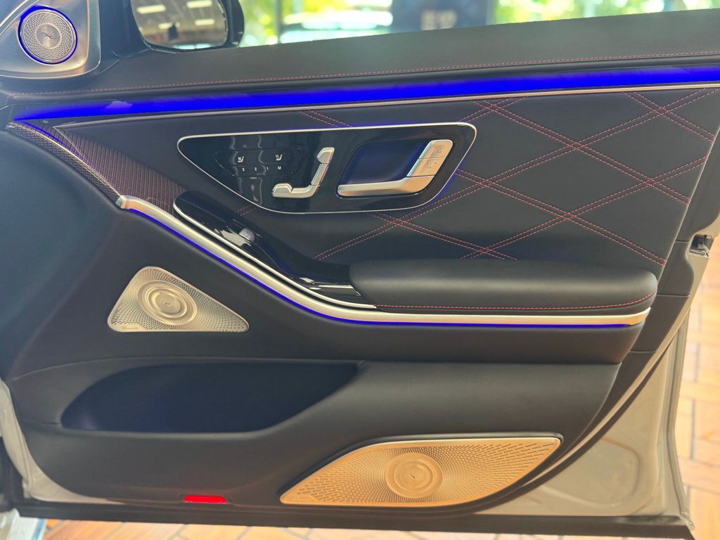 2024 Mercedes Benz S AMG 63 4MATIC photo 43