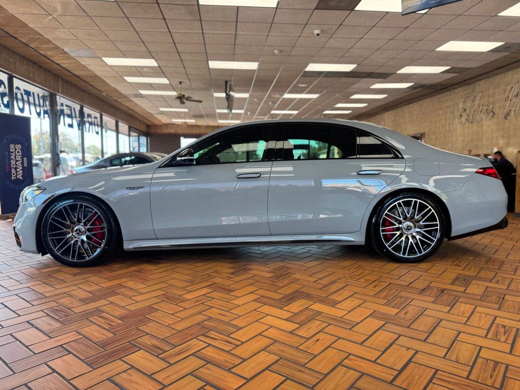 2024 Mercedes Benz S AMG 63 4MATIC photo 6