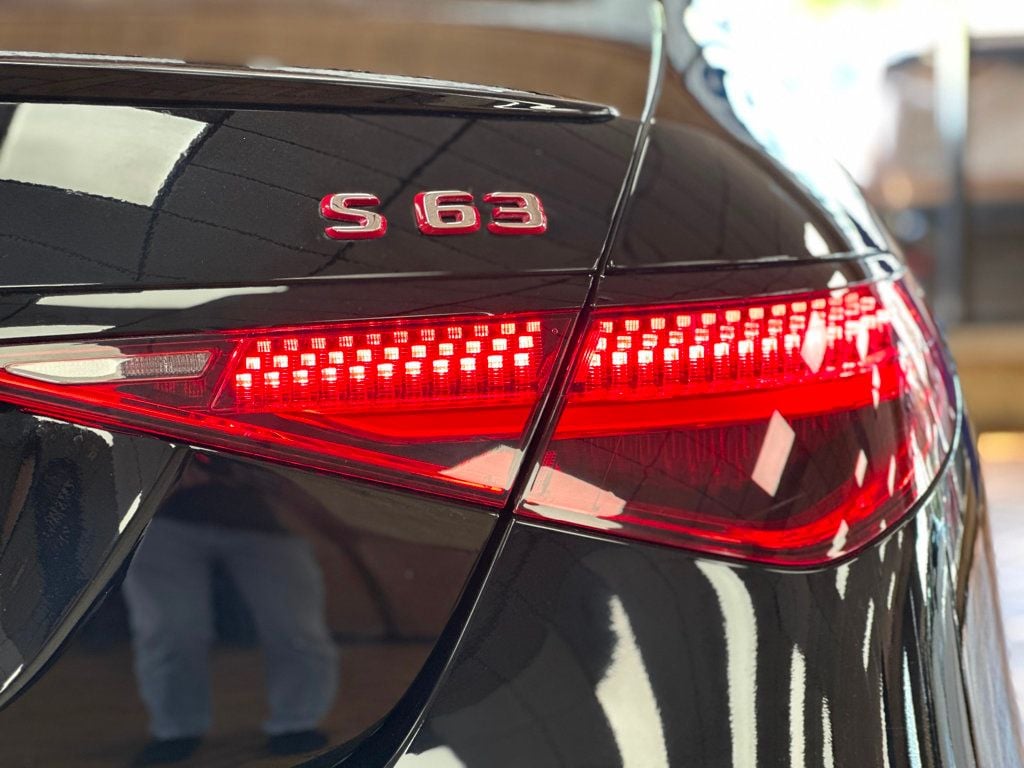 2024 Mercedes Benz S AMG 63 4MATIC photo 18