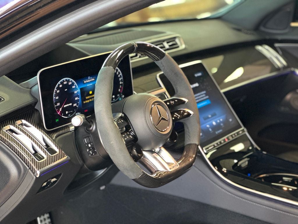 2024 Mercedes Benz S AMG 63 4MATIC photo 23