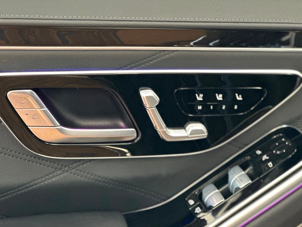 2024 Mercedes Benz S AMG 63 4MATIC photo 26