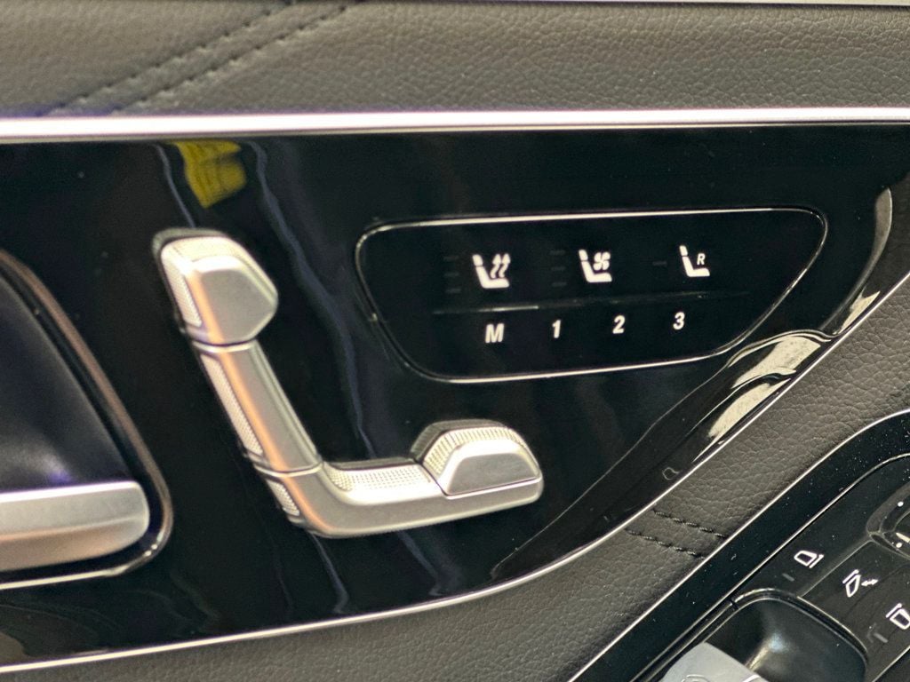 2024 Mercedes Benz S AMG 63 4MATIC photo 30