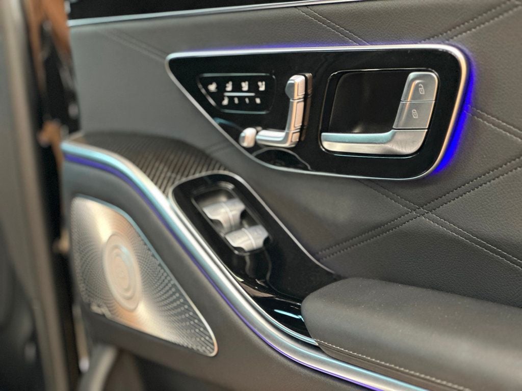 2024 Mercedes Benz S AMG 63 4MATIC photo 47