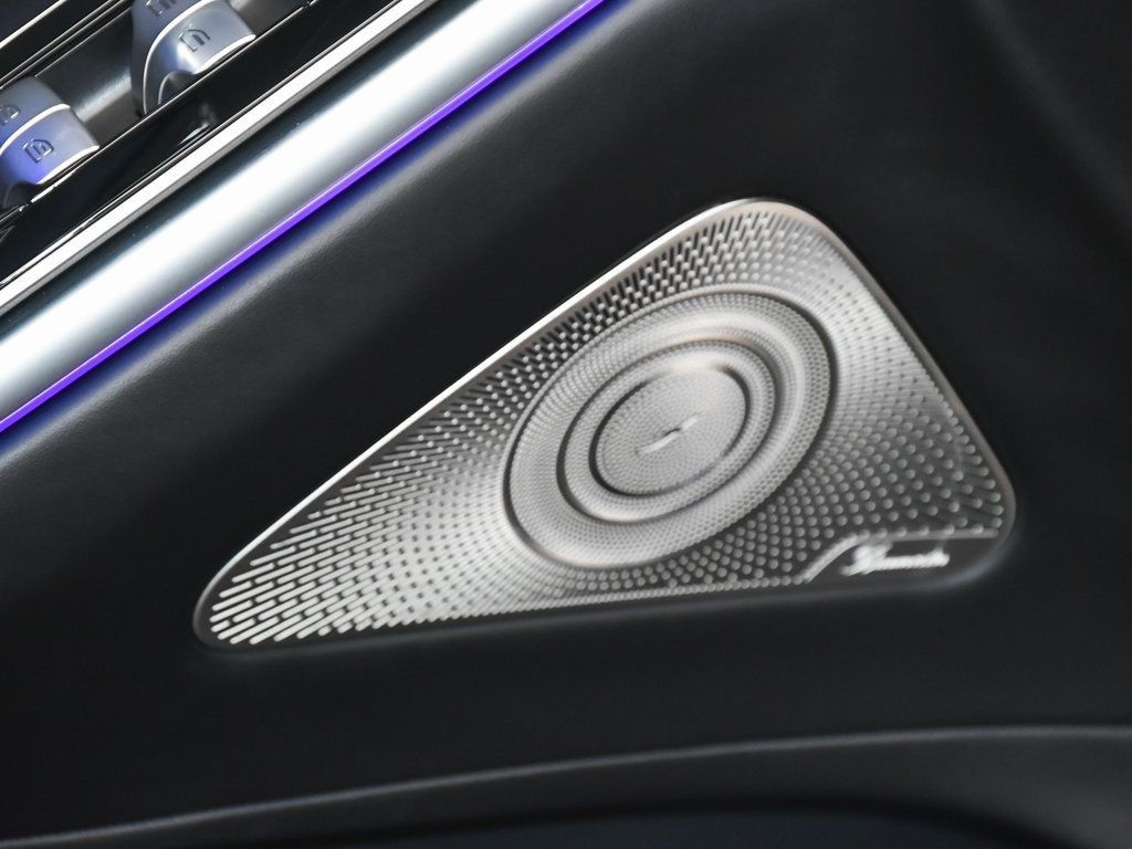 2024 Mercedes Benz S Maybach 580 photo 12