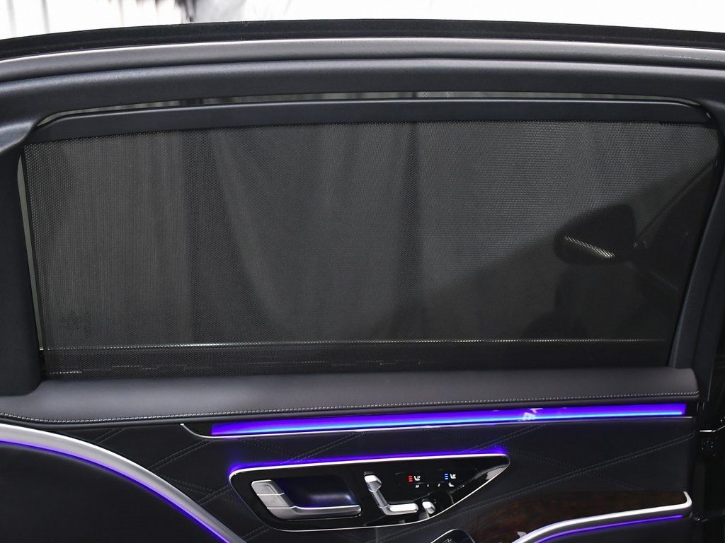 2024 Mercedes Benz S Maybach 580 photo 15