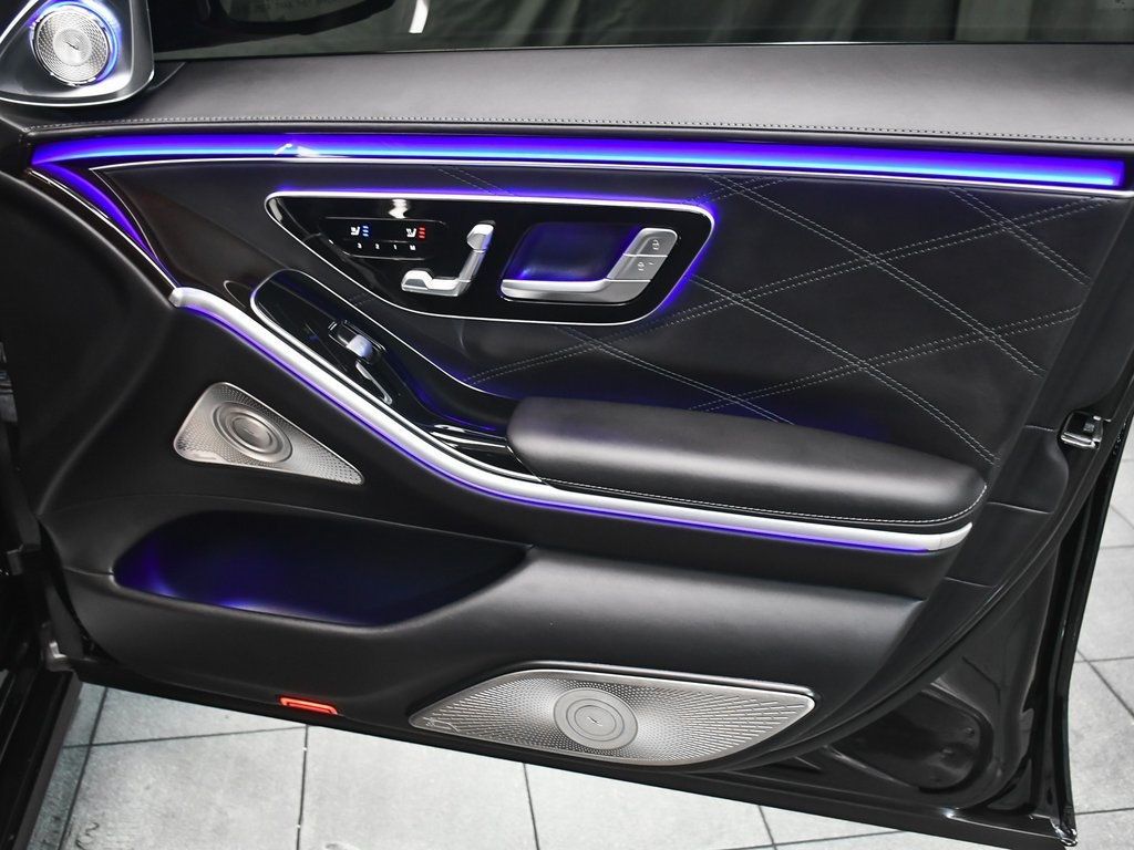 2024 Mercedes Benz S Maybach 580 photo 26
