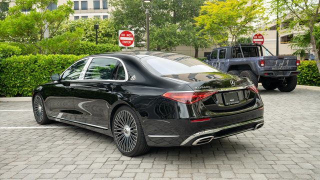 2024 Mercedes-Benz S-Class Maybach S 580 4MATIC Sedan - 22875234 - 26