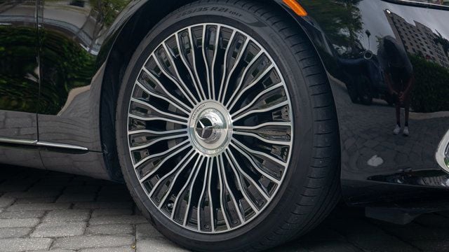 2024 Mercedes-Benz S-Class Maybach S 580 4MATIC Sedan - 22875234 - 40