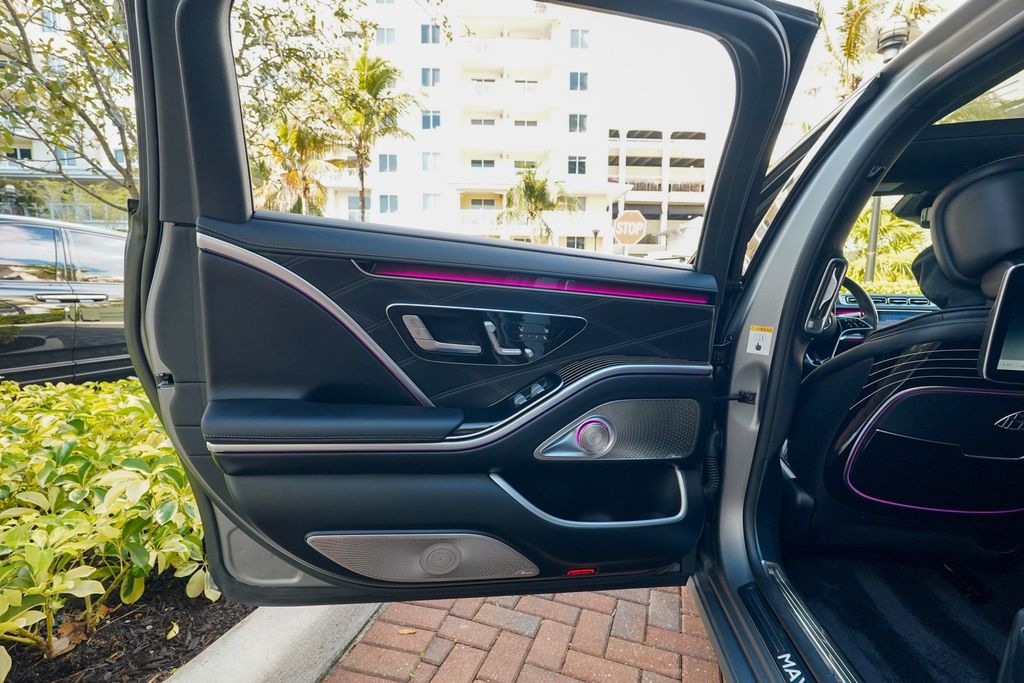 2024 Mercedes-Benz S-Class Maybach S 580 4MATIC Sedan - 22986852 - 65