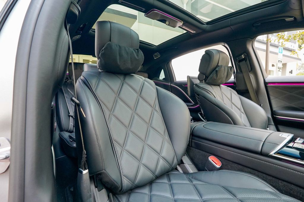 2024 Mercedes-Benz S-Class Maybach S 580 4MATIC Sedan - 22986852 - 90