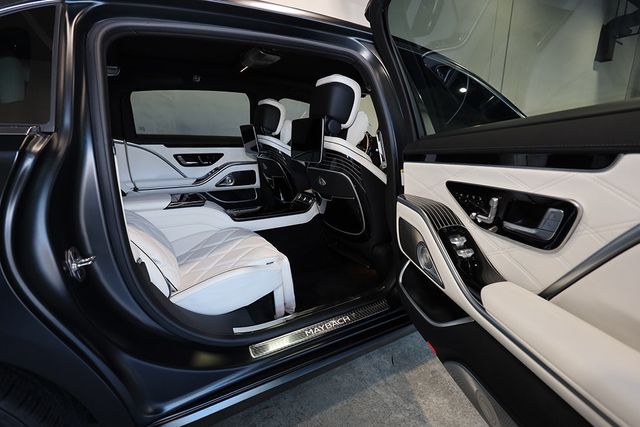 2024 Mercedes-Benz S-Class Maybach S 680 4MATIC Sedan - 23016606 - 17