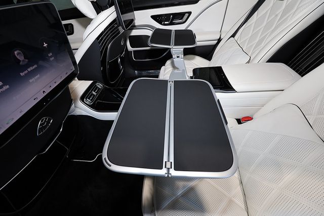 2024 Mercedes-Benz S-Class Maybach S 680 4MATIC Sedan - 23016606 - 24