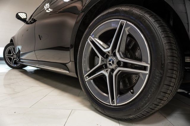 2024 Mercedes-Benz S-Class S 580 4MATIC Sedan - 22935690 - 40