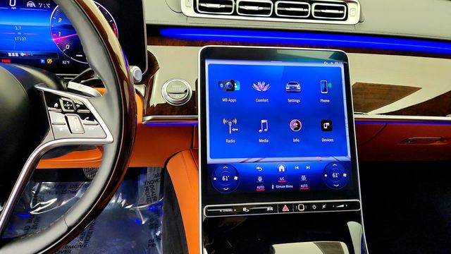 2024 Mercedes-Benz S-Class S 580 4MATIC Sedan w/ Animated LED Logo Projector - 23094760 - 16