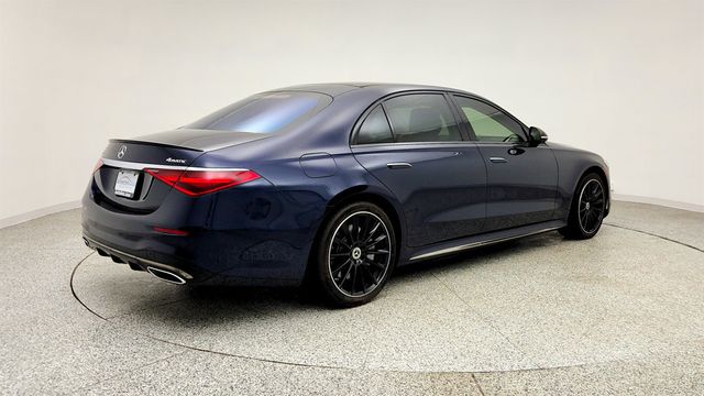 2024 Mercedes-Benz S-Class S 580e 4MATIC Sedan, AMG Line w/ 4.5 Degree Rear Axle Steering - 23012291 - 4