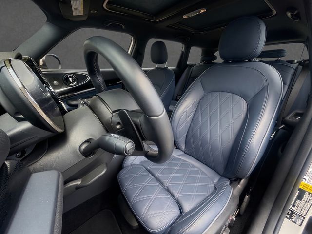 2024 MINI Clubman JCW, CLEAN CARFAX, 1 OWNER, AWD, ICONIC TRIM, PAN SUNROOF, NAVI - 23025360 - 6
