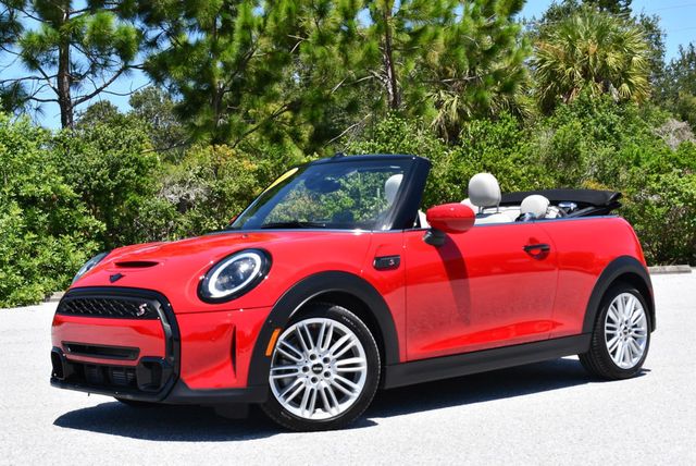 2024 MINI Cooper S Convertible Cooper S FWD W/Iconic Trim Package & Navigation - 23065121 - 18