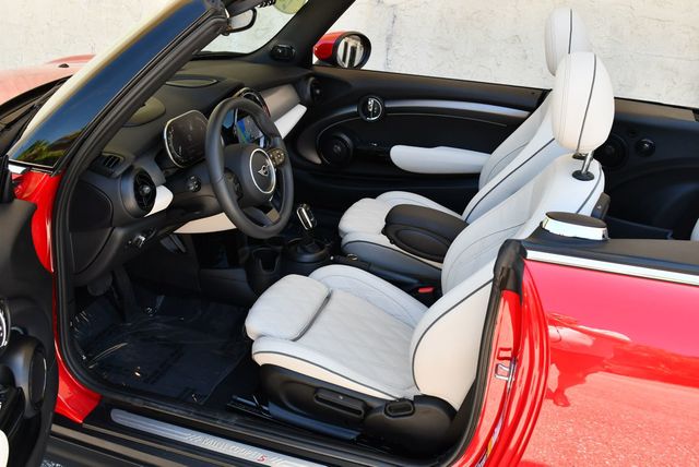 2024 MINI Cooper S Convertible Cooper S FWD W/Iconic Trim Package & Navigation - 23065121 - 57