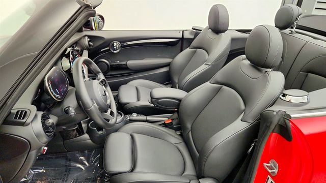 2024 MINI Cooper S Convertible Cooper S FWD w/ Signature Trim Package - 23075469 - 17
