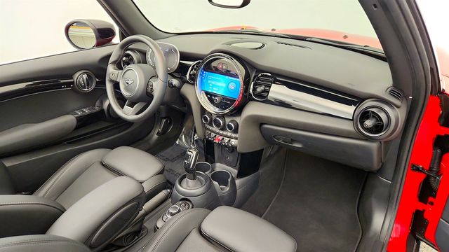 2024 MINI Cooper S Convertible Cooper S FWD w/ Signature Trim Package - 23075469 - 21