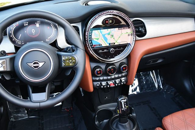 2024 MINI Cooper S Convertible W/Signature Trim 2.0 and Navigation - 23022967 - 61