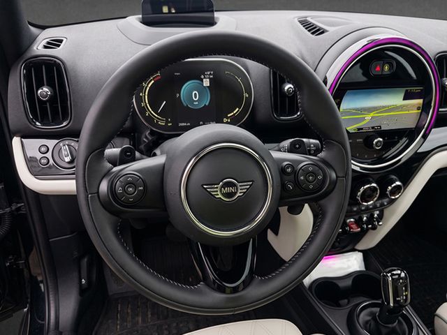 2024 MINI Cooper S Countryman AWD, ICONIC TRIM, PAN SUNROOF, NAVI, WIRELESS CHARGING, LEATHER - 23065419 - 2