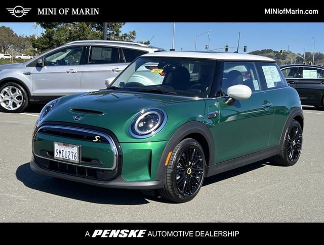 Used 2024 MINI Hardtop 2 Door SE with VIN WMW13DJ05R2V89255 for sale in Corte Madera, CA