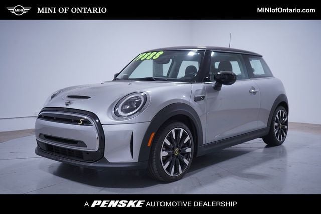 Used 2024 MINI Hardtop 2 Door SE with VIN WMW13DJ03R2U65047 for sale in Ontario, CA