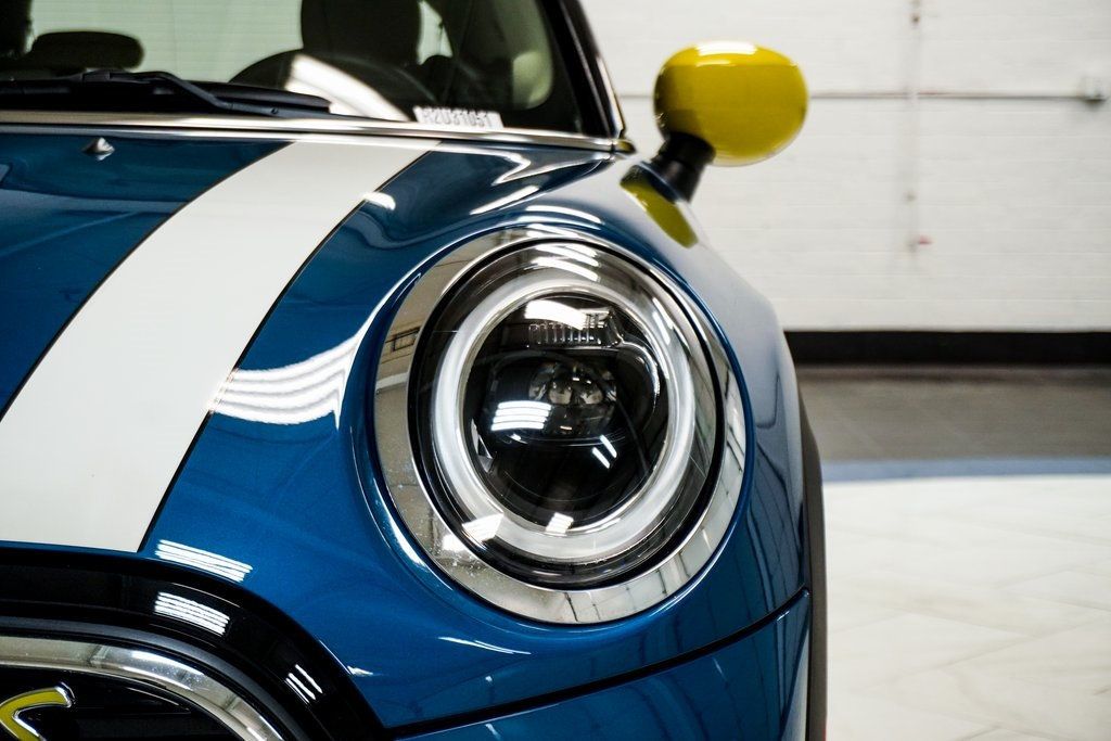 2024 Mini Cooper SE Hardtop 2 Door photo 14